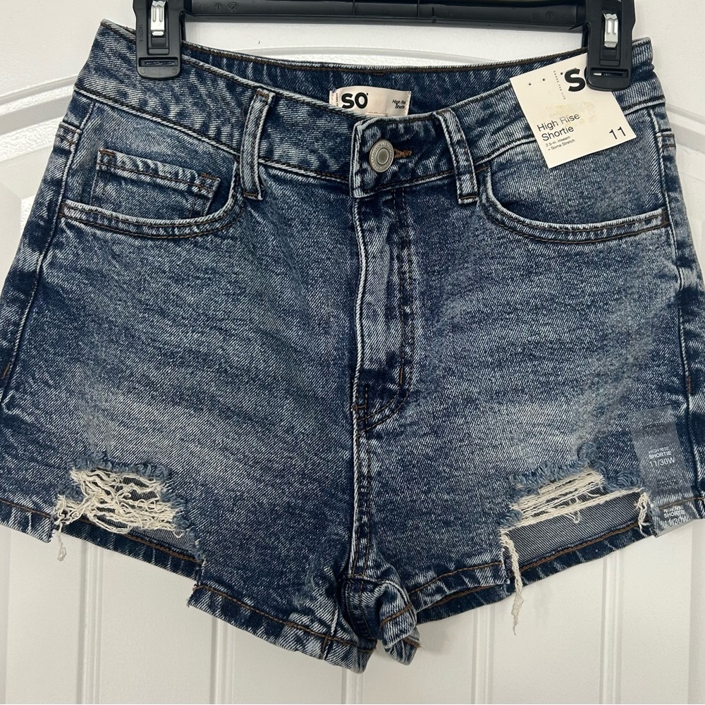 NWT Juniors' SO® High-Rise Shortie Shorts size 11